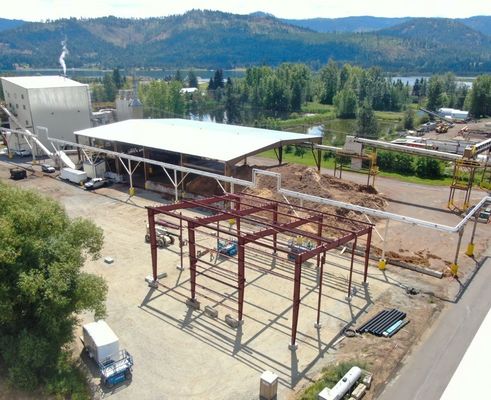 Steel Structure Building for Horse Storage Shed Barn Featuring Aluminum Alloy Window Edificio di struttura in acciaio per lo stoccaggio dei cavalli