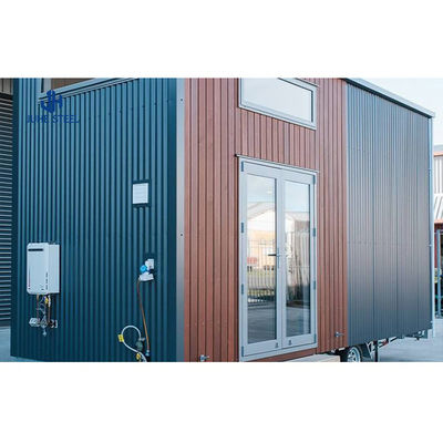 4 camere da letto Case prefabbricate Struttura in acciaio Luxury Container House con colore personalizzato