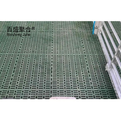 Struttura in acciaio galvanizzata a caldo Capannone per animali con colori personalizzati e standard ASTM