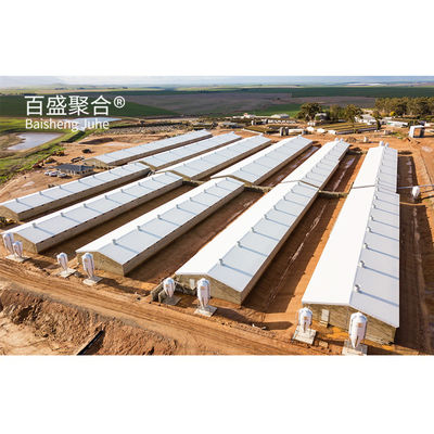 ASTM Standard Customized Commercial Pig House con porta a rulli e struttura in acciaio prefabbricata