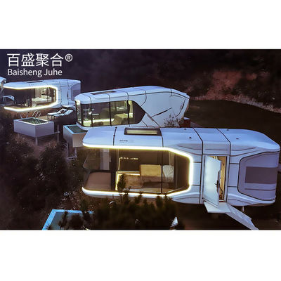 Casa capsula spaziale a colori personalizzata per soluzioni di vita modulare Decorazione paesaggistica