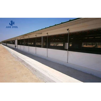 Casa prefabbricata per bovini/caprini/ovini con telaio principale con travi di acciaio solide a forma di H