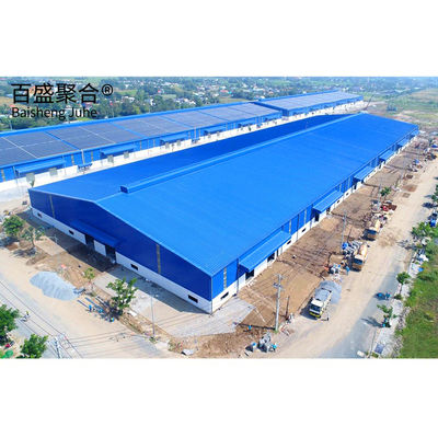 Progettazione di garage con tetto a lamiera di acciaio singolo