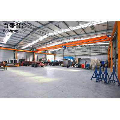 Fabbricazione di strutture in acciaio Edificio di officine di costruzione con metallo prefabbricato