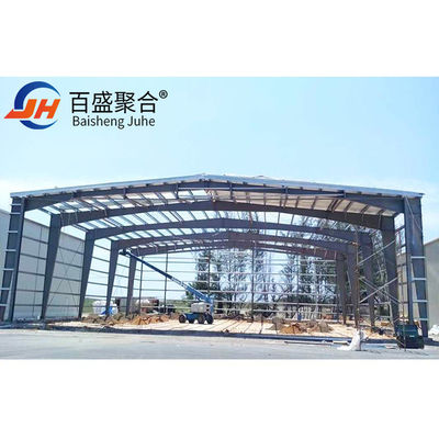 Hangar logistico prefabbricato a telaio in acciaio
